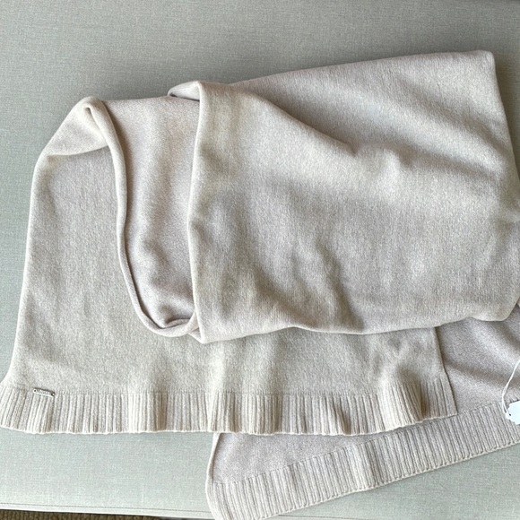 Frost cashmere scarf - Picture 4 of 11